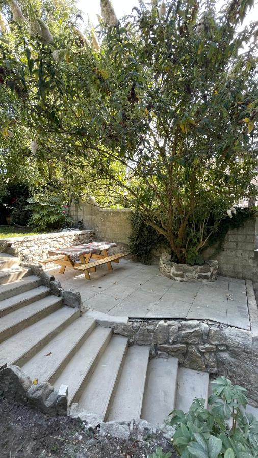 Apartamento Au Jardin De La Basilique Boulogne-sur-Mer Exterior foto
